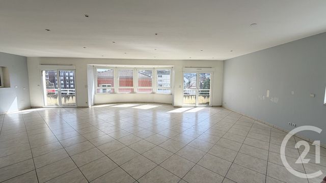 Appartement F5 à vendre - 5 pièces - 142.74 m2 - ST AVOLD - 57 - LORRAINE - Century 21 Rond Point De L'Europe