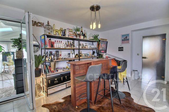 Appartement F5 à vendre - 6 pièces - 134.26 m2 - ST AVOLD - 57 - LORRAINE - Century 21 Rond Point De L'Europe