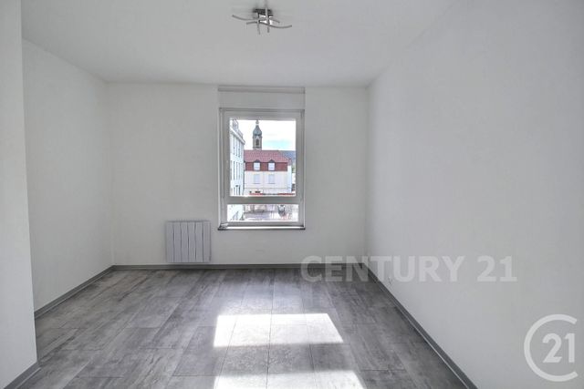 Appartement à louer - 3 pièces - 78.51 m2 - FREYMING MERLEBACH - 57 - LORRAINE - Century 21 Rond Point De L'Europe