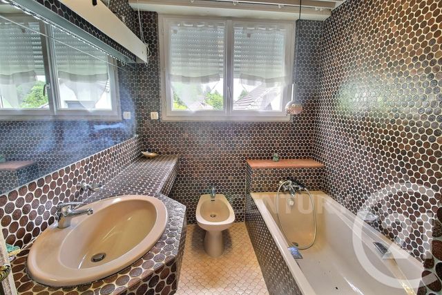 maison à vendre - 6 pièces - 125.48 m2 - ST AVOLD - 57 - LORRAINE - Century 21 Rond Point De L'Europe